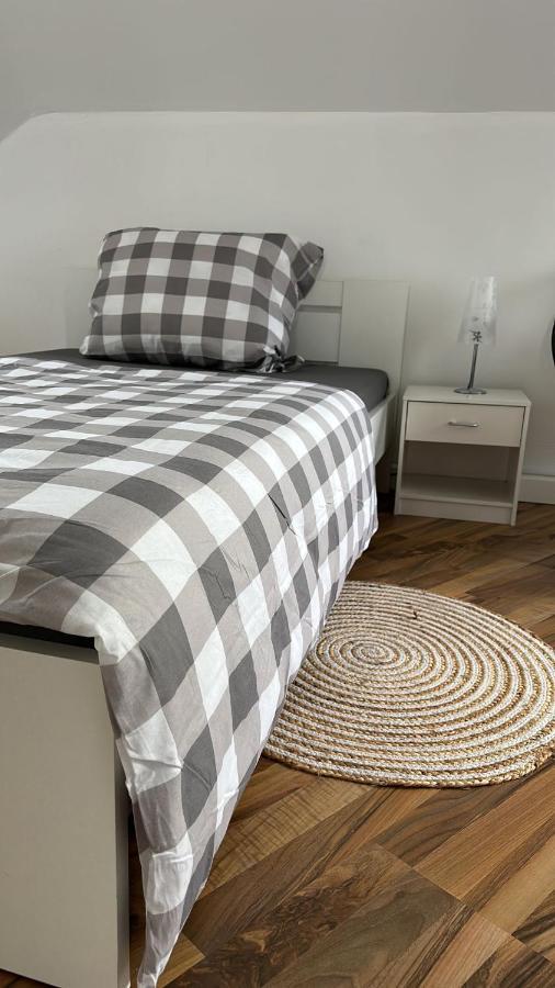 Schoenes Zimmer Im Zentrum - 3 Paderborn Ngoại thất bức ảnh